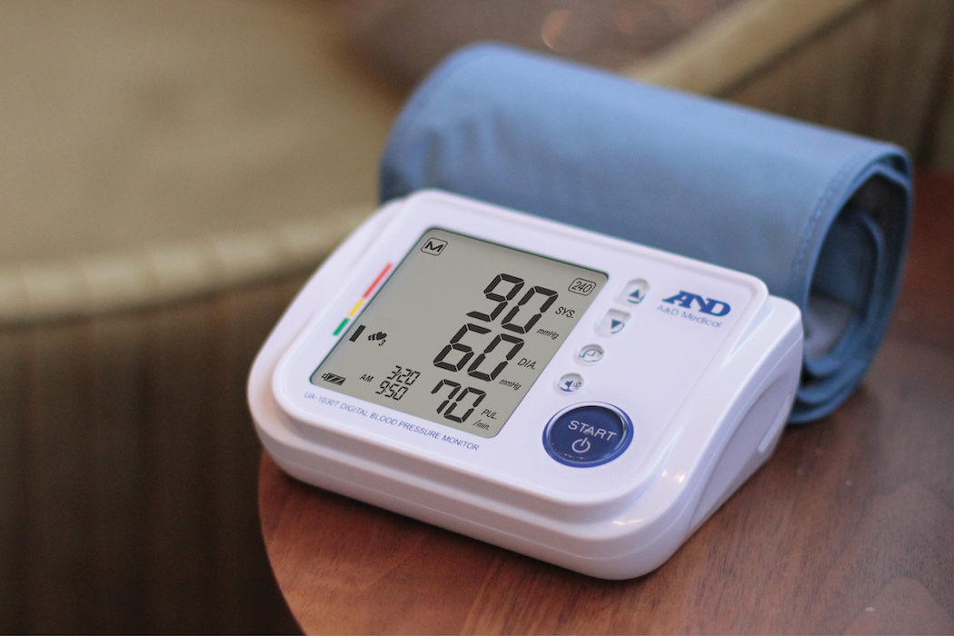 Monitoring_Low_Blood_Pressure_Blog2_1050x700